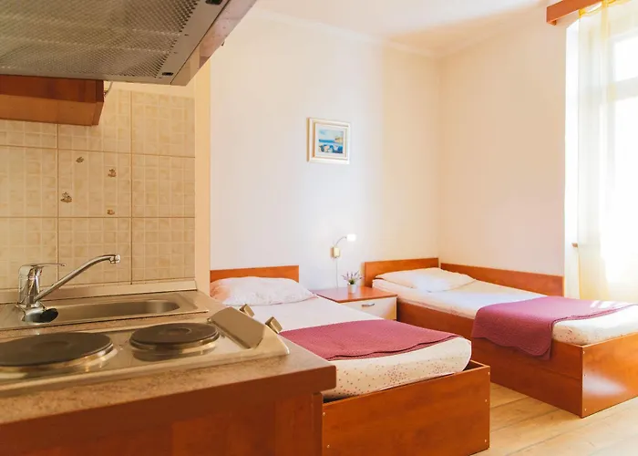 斯帕拉替娜别墅酒店 *